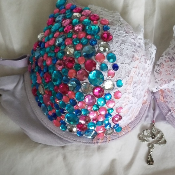 VS Hand Crafted Rave Bra - Picture 2 of 8